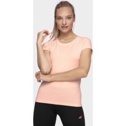 T-shirt damski TSD210 - łososiowy. Różowe t-shirty damskie 4f, bez wzorów, bez kołnierzyka. Za 49,99 zł.