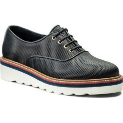 Oxfordy TOMMY HILFIGER - Sporty Perf Lace Up FW0FW02725 Midnight 403. Niebieskie jazzówki damskie marki TOMMY HILFIGER, ze skóry, sportowe, na płaskiej podeszwie. Za 599,00 zł.