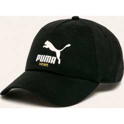 Puma - Czapka. Białe czapki damskie Puma, z nadrukiem, z bawełny. Za 99,90 zł.