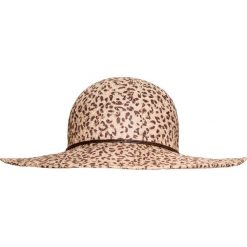 Kapelusz HAT YOU. Brązowe kapelusze damskie Hat You, bez wzorów. Za 150,00 zł.