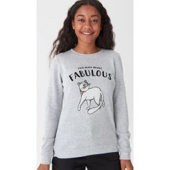 Sweter z nadrukiem - Jasny szary. Szare swetry damskie House, s, z nadrukiem, bez rękawów, bez kaptura. W wyprzedaży za 39,99 zł.