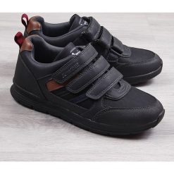 Buty sportowe na rzepy czarne American Club. Czarne buty sportowe męskie American CLUB, na rzepy. Za 70,00 zł.