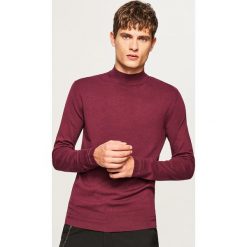 Sweter z półgolfem - Bordowy. Czerwone swetry klasyczne męskie marki Reserved, l. Za 69,99 zł.
