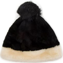Czapka UGG - W Clr Blocked Sheepskin Beanie 17384 M BCKM. Czarne czapki damskie marki Ugg, bez wzorów, z poliesteru. W wyprzedaży za 429,00 zł.