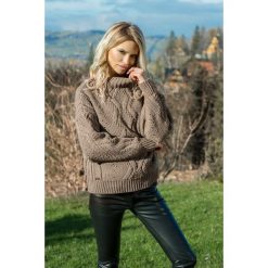 Sweter F605. Swetry damskie Fobya, s, bez wzorów, ze splotem, bez rękawów, bez kaptura. Za 142,50 zł.