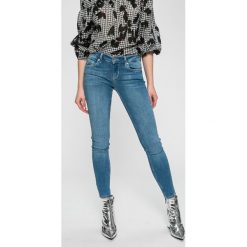 Liu Jo - Jeansy Divine. Niebieskie jeansy damskie skinny marki Liu Jo, z haftami, z elastanu, z obniżonym stanem. W wyprzedaży za 399,90 zł.