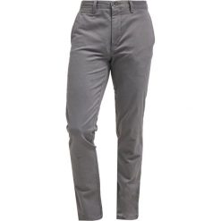 Chinosy męskie: DOCKERS MARINA Chinosy burma grey