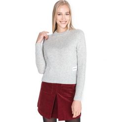 Calvin Klein Sweter Szary. Szare bluzy damskie Calvin Klein, l, bez wzorów, z wełny, bez rękawów, bez kaptura. Za 447,95 zł.