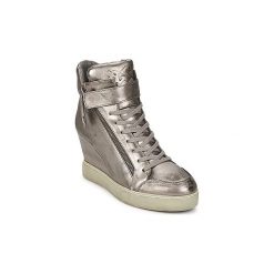 Buty Ash BODY. Żółte trampki i tenisówki damskie marki Ash, bez wzorów, bez zapięcia. Za 783,20 zł.