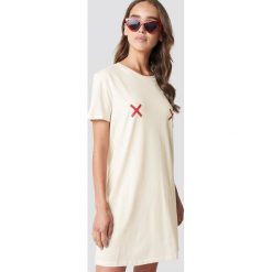 NA-KD Sukienka T-shirt Double X - Beige. Brązowe sukienki na komunię marki NA-KD. Za 80,95 zł.