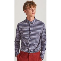 Wzorzysta koszula slim fit - Granatowy. Niebieskie koszule męskie Reserved, s, bez wzorów, bez kołnierzyka, bez rękawów. Za 119,99 zł.