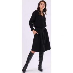 Czarna spódnica z Koła z Kieszeniami. Czarne spódniczki damskie Molly.pl, na co dzień, s, bez wzorów, eleganckie, midi, ołówkowe. Za 149,90 zł.