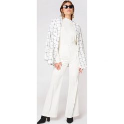 Spodnie z wysokim stanem: Trendyol Proste spodnie z wysokim stanem – White