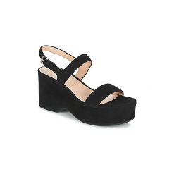 Sandały Marc Jacobs LILLYS WEDGE. Czarne sandały damskie marki Marc Jacobs, bez wzorów, bez obcasa, bez zapięcia. Za 1151,20 zł.