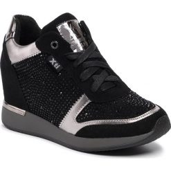 Sneakersy XTI - 49266 Negro. Czarne półbuty damskie Xti, z aplikacjami, ze skóry ekologicznej, bez obcasa, na obcasie, bez zapięcia. W wyprzedaży za 219,00 zł.