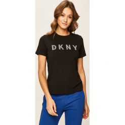 Dkny - T-shirt. Czarne bluzki damskie DKNY, s, z nadrukiem, z elastanu, casualowe, z okrągłym kołnierzem, z krótkim rękawem. Za 199,90 zł.