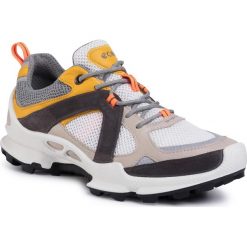 Sneakersy ECCO - Biom C-Trail M 80310451828 Gravel/Merigold/White. Białe sneakersy męskie ecco, na co dzień, bez wzorów, ze skóry, eleganckie, bez zapięcia. W wyprzedaży za 679,00 zł.