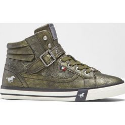 Sneakersy Mustang bonprix oliwkowy. Zielone sneakersy damskie bonprix. Za 199,99 zł.