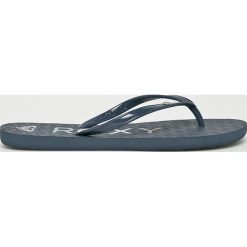 Roxy - Japonki. Różowe sandały dziewczęce Roxy, z materiału, bez zapięcia. W wyprzedaży za 49,90 zł.