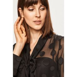Glamorous - Bluzka. Różowe bluzki damskie Glamorous, na co dzień, s, bez wzorów, z poliesteru, bez kołnierzyka, z długim rękawem. W wyprzedaży za 99,90 zł.