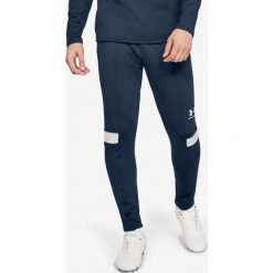 Under Armour Challenger III Spodnie dresowe Niebieski. Niebieskie spodnie męskie Under Armour, xl, bez wzorów, z elastanu. Za 206,95 zł.