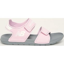 New Balance - Sandały. Różowe sandały dziewczęce New Balance, z materiału, bez zapięcia. Za 99,90 zł.