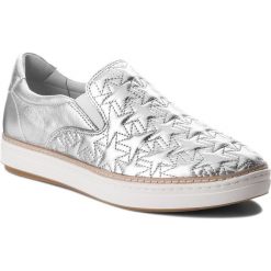 Tenisówki TOMMY HILFIGER - Star Metallic City Sneaker FW0FW02980 Silver 000. Szare półbuty damskie TOMMY HILFIGER, bez wzorów, ze skóry, bez zapięcia. W wyprzedaży za 279,00 zł.