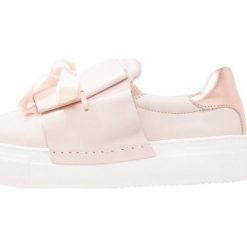 Półbuty damskie: Bullboxer Półbuty wsuwane pastel pink