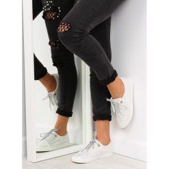 Trampki damskie srebrne MB102 WHITE. Szare buty sportowe damskie obuwie damskie, z tkaniny. Za 49,95 zł.