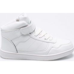 Answear - Buty Spot On. Szare buty sportowe damskie marki ANSWEAR, z materiału. W wyprzedaży za 79,90 zł.
