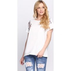 T-shirty damskie: Kremowy T-shirt Catch Me