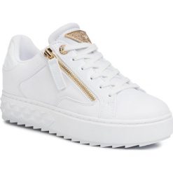 Sneakersy GUESS - Figgi FL6FII FAL12 WHITE. Białe półbuty damskie Guess, ze skóry ekologicznej. Za 549,00 zł.