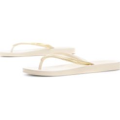 IPANEMA ANATOMIC MESH IVORY > 82526-23257. Klapki damskie Ipanema, bez wzorów, z gumy, na wysokim obcasie. Za 69,99 zł.
