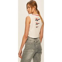 Reebok Classic - Top. Białe topy damskie Reebok Classic, s, bez wzorów, z poliesteru, bez kołnierzyka. W wyprzedaży za 69,90 zł.