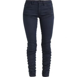 GStar 5620 STAQ 3D MID SKINNY COJ Jeansy Slim Fit mazarine blue. Niebieskie rurki damskie G-Star, z elastanu. W wyprzedaży za 389,40 zł.
