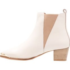 Botki damskie lity: Office AZALEA Botki white