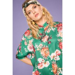 Medicine - Tunika Summer mix. Zielone bluzki damskie MEDICINE, uniwersalny, bez wzorów, z poliesteru, bez kołnierzyka, z krótkim rękawem. W wyprzedaży za 59,90 zł.