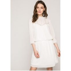 Answear - Sukienka Wild Nature. Brązowe sukienki mini damskie marki ANSWEAR, na co dzień, s, z poliesteru, casualowe, proste. W wyprzedaży za 89,90 zł.