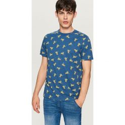 T-shirty męskie: Melanżowy t-shirt z nadrukiem – Granatowy
