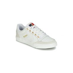 Buty Hummel SLIMMER STADIL LIMITED LOW. Białe trampki i tenisówki damskie Hummel, bez wzorów, bez zapięcia. Za 279,20 zł.