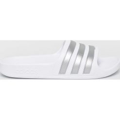 Adidas Performance - Klapki dziecięce. Białe sandały dziewczęce z gumy. W wyprzedaży za 59,90 zł.