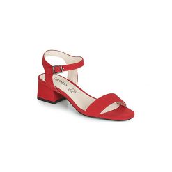 Sandały LPB Shoes PEGGY. Czerwone sandały damskie marki LPB Shoes, bez wzorów, bez obcasa, bez zapięcia. Za 219,00 zł.