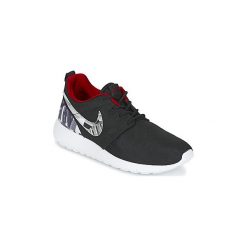 Buty Dziecko Nike ROSHE ONE PRINT JUNIOR. Czarne trampki chłopięce marki Nike. Za 169,99 zł.