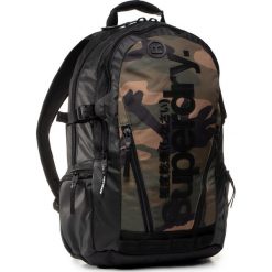 Plecak SUPERDRY - Tarp Backpack M9110026A Green Camo. Zielone torby męskie skórzane Superdry, bez wzorów, z materiału. Za 339,00 zł.