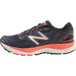 Buty sportowe damskie: New Balance NBX CUSHION SOLVI Obuwie do biegania treningowe light grey