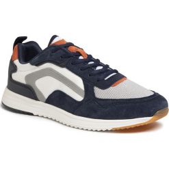 Sneakersy MARC O'POLO - 001 23713501 610 Blue combi 852. Szare sneakersy męskie Marc O'Polo, na co dzień, bez wzorów, z zamszu, bez zapięcia. W wyprzedaży za 309,00 zł.