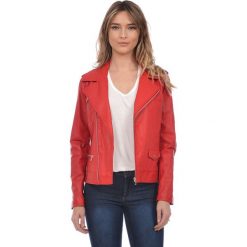 Skórzana kurtka w kolorze czerwonym. Czerwone kurtki damskie Kurtki skórzane, xl, bez wzorów, klasyczne. W wyprzedaży za 699,95 zł.