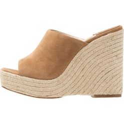 Klapki damskie: Paloma Barceló Klapki taupe