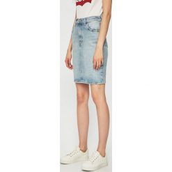 Levi's - Spódnica jeansowa. Spódniczki damskie Levi's®. Za 239,90 zł.