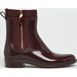 Tommy Hilfiger - Kalosze. Pomarańczowe kalosze damskie TOMMY HILFIGER, bez wzorów, z materiału. W wyprzedaży za 299,90 zł.
